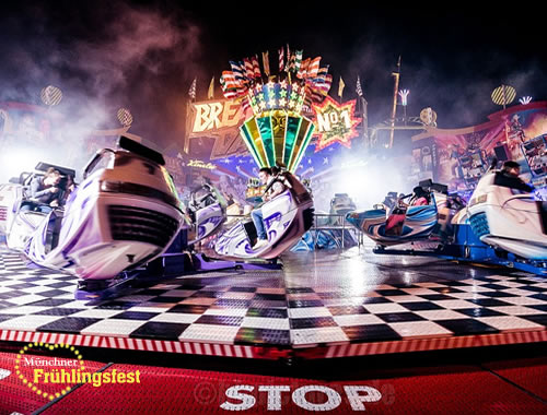 Schausteller auf der Theresienwiese - Fahrgeschäfte und Highlights beim Frühlingsfest in München
